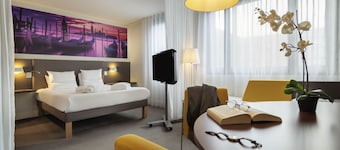 Novotel Suites Paris CDG Airport Villepinte