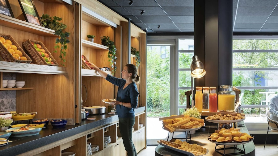 Novotel Suites Paris CDG Airport Villepinte