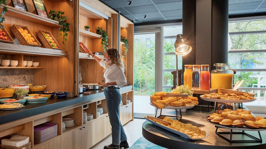 Novotel Suites Paris CDG Airport Villepinte