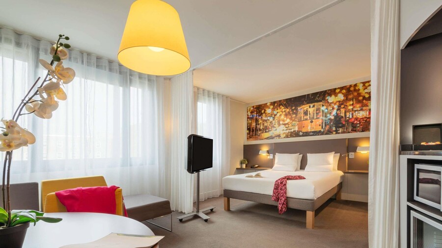 Novotel Suites Paris CDG Airport Villepinte