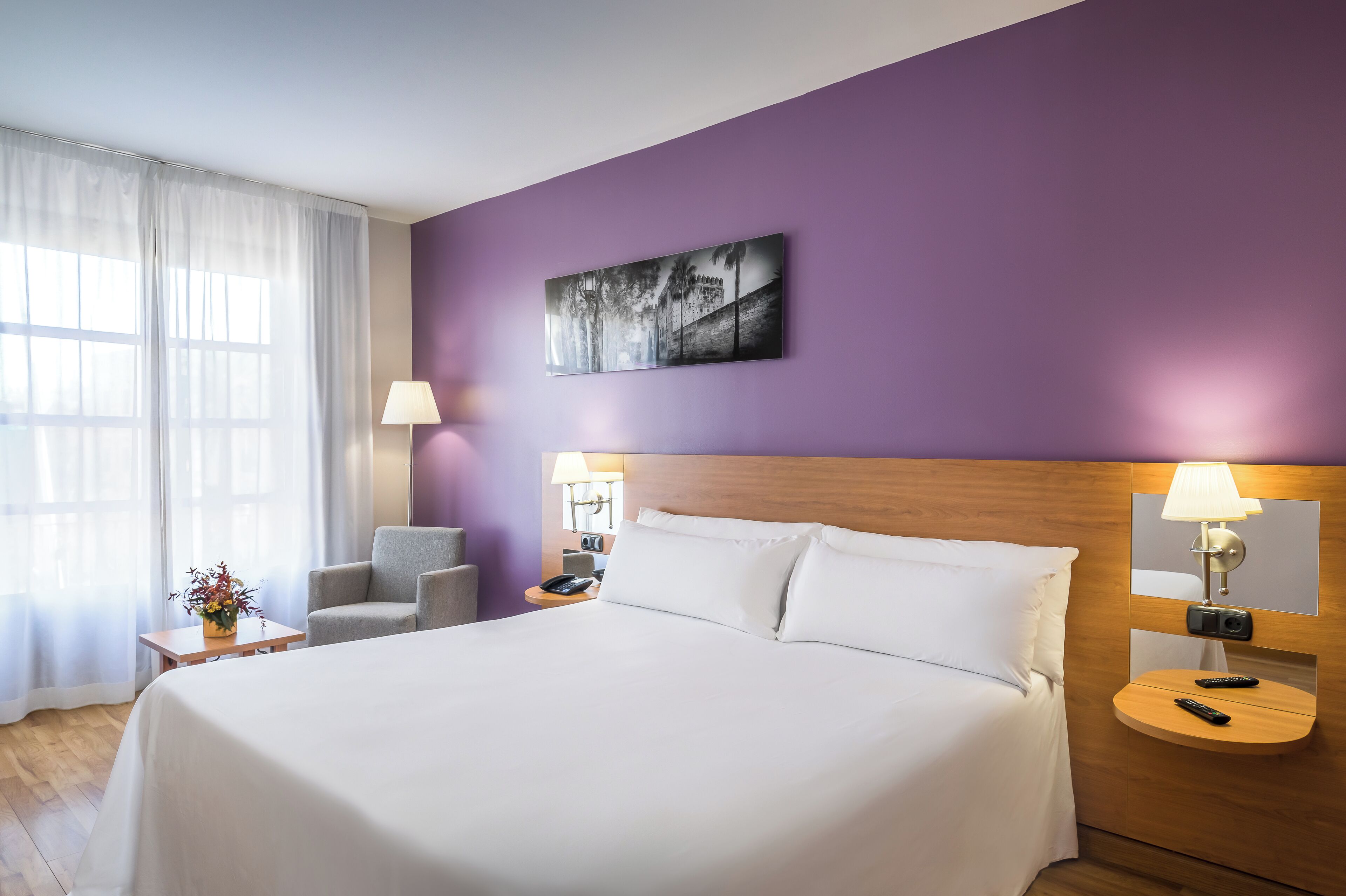 Superior Room | Minibar, in-room safe, desk, iron/ironing board