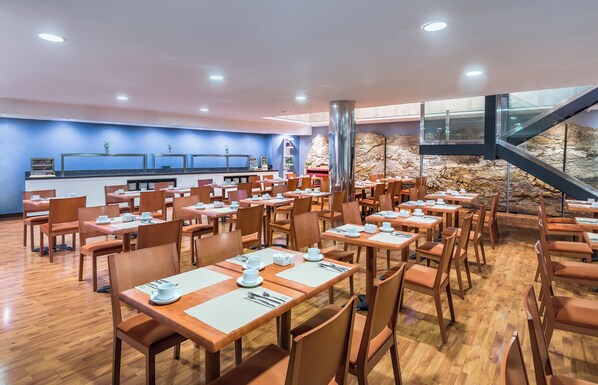 Daily buffet breakfast (EUR 14 per person)