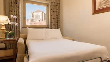 Minibar, in-room safe, desk, soundproofing