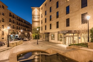 Front of property - Eurostars Las Claras (Salamanca)