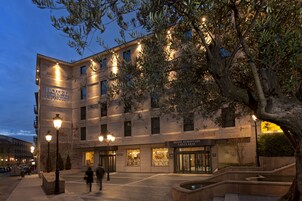 Πρόσοψη καταλύματος