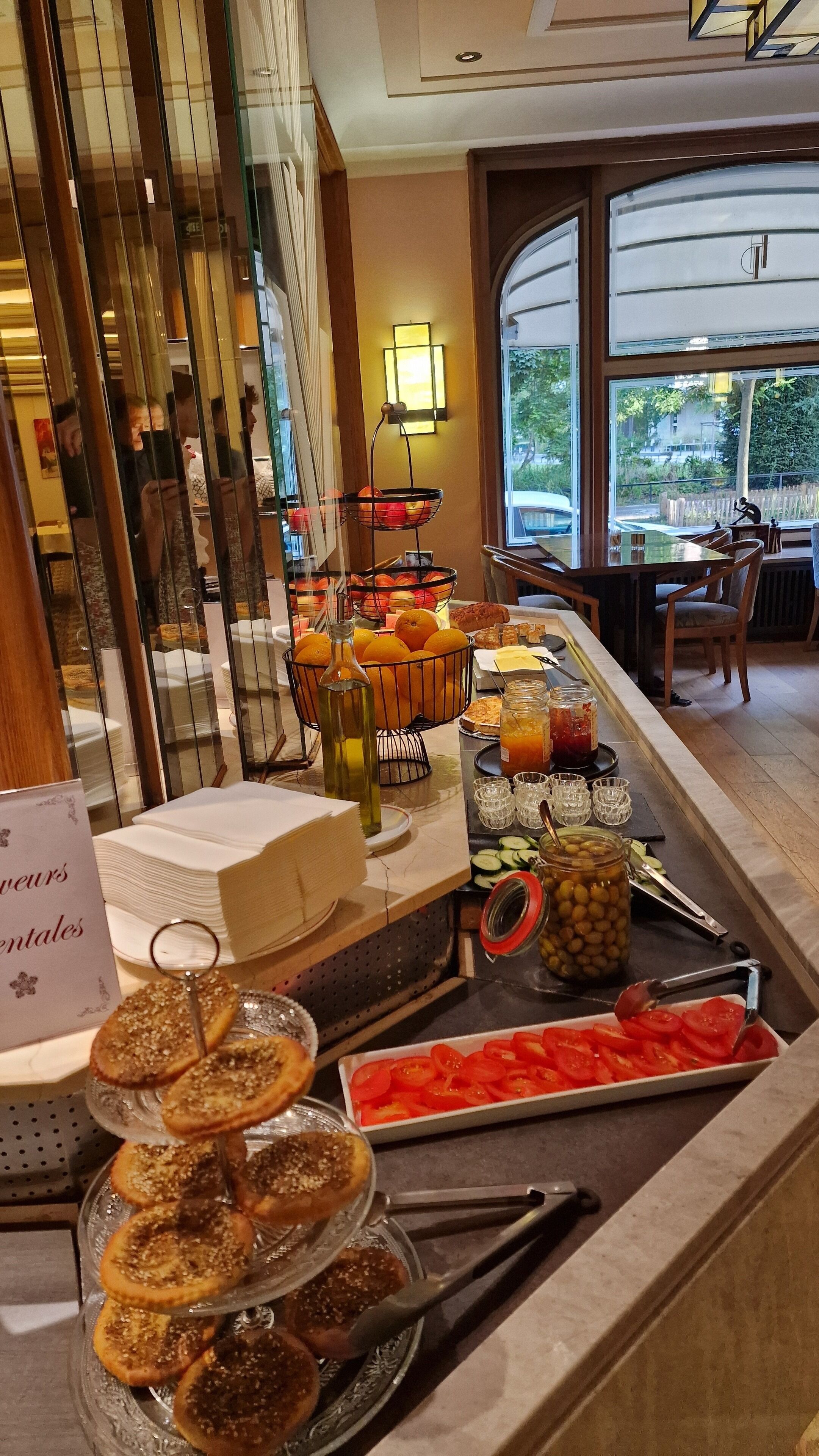 daily buffet breakfast (eur 21 per person)