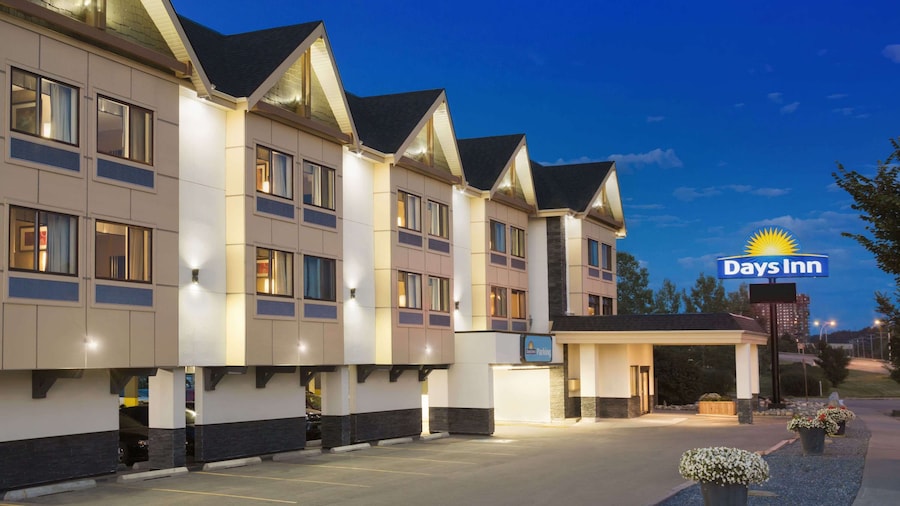 Days Inn by Wyndham Calgary Northwest