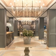 Vincci Lys Hotel