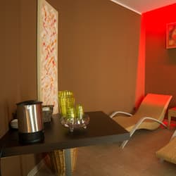 Sauna, mandi tangas / hammam, rawatan badan, hidroterapi