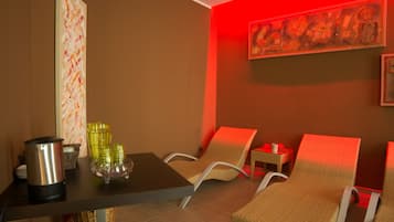 Badstue, tyrkisk bad/hamam, kroppsbehandlinger og hydroterapi