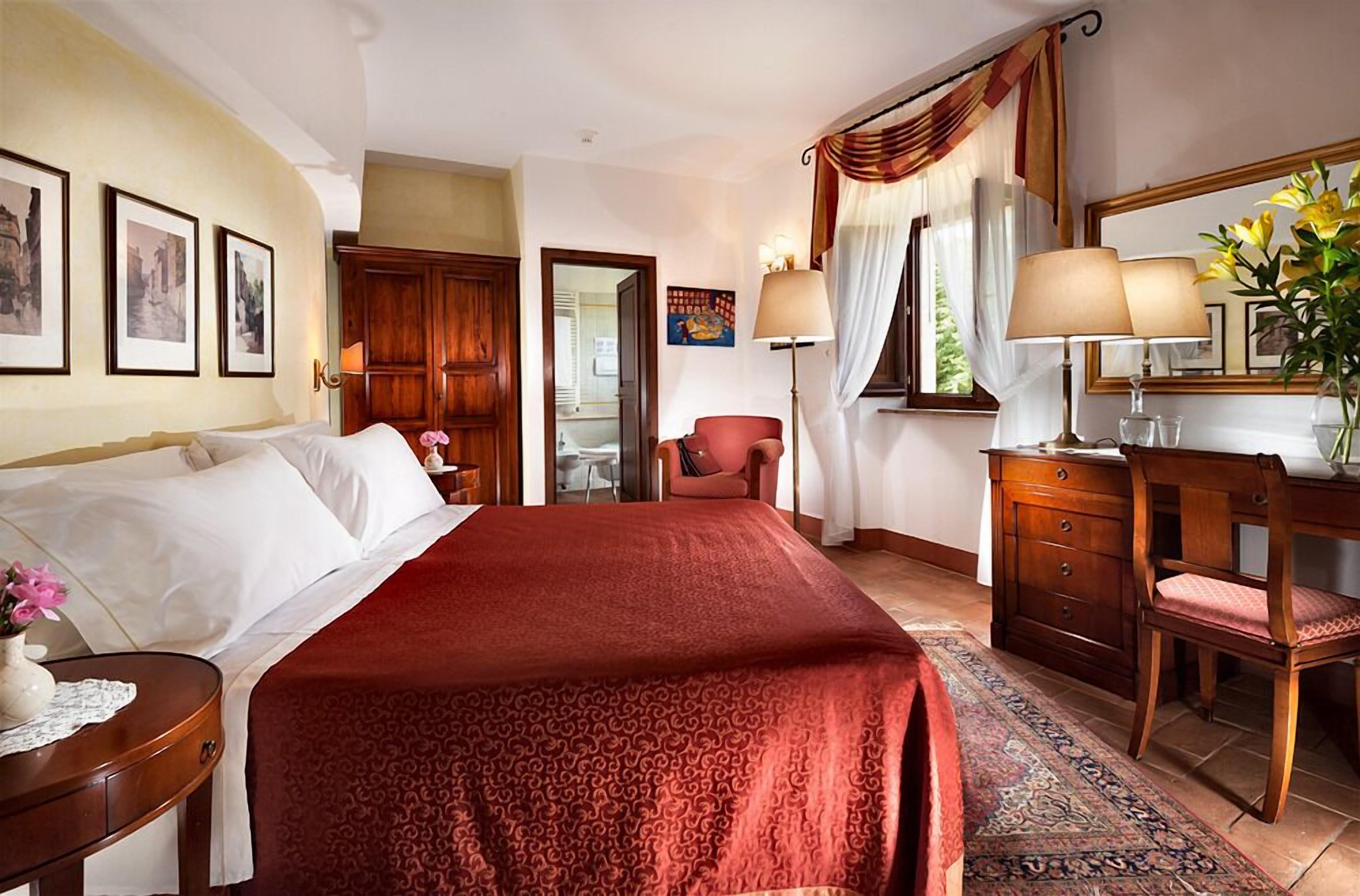 Deluxe Double Room | Egyptian cotton sheets, Select Comfort beds, minibar, in-room safe