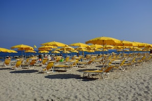 Private beach, sun-loungers, beach umbrellas, beach towels
