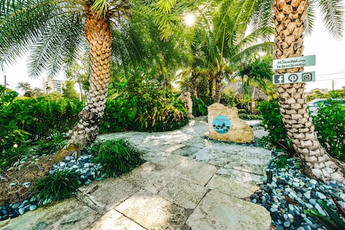 Tropical Breeze Resort