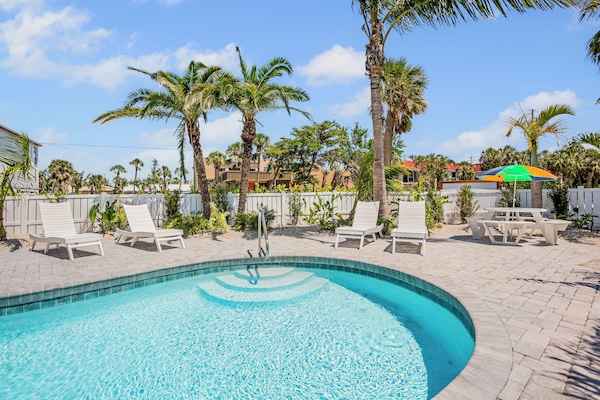 Suite, 2 slaapkamers, privézwembad | Terras