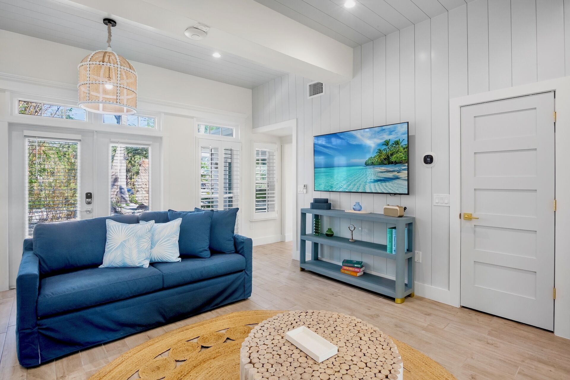 honeymoon suite, 1 king bed with sofa bed | living area | flat-screen tv