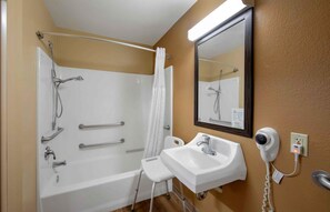 Studio, 1 Queen-Bett, barrierefrei, Nichtraucher | Badezimmer