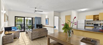 Nautilus Holiday Apartments