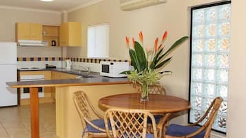 Standard Apartment, 1 Bedroom, Non Smoking, Kitchen (Apartment) | Private kitchen | Full-sized fridge, microwave, dishwasher, coffee/tea maker