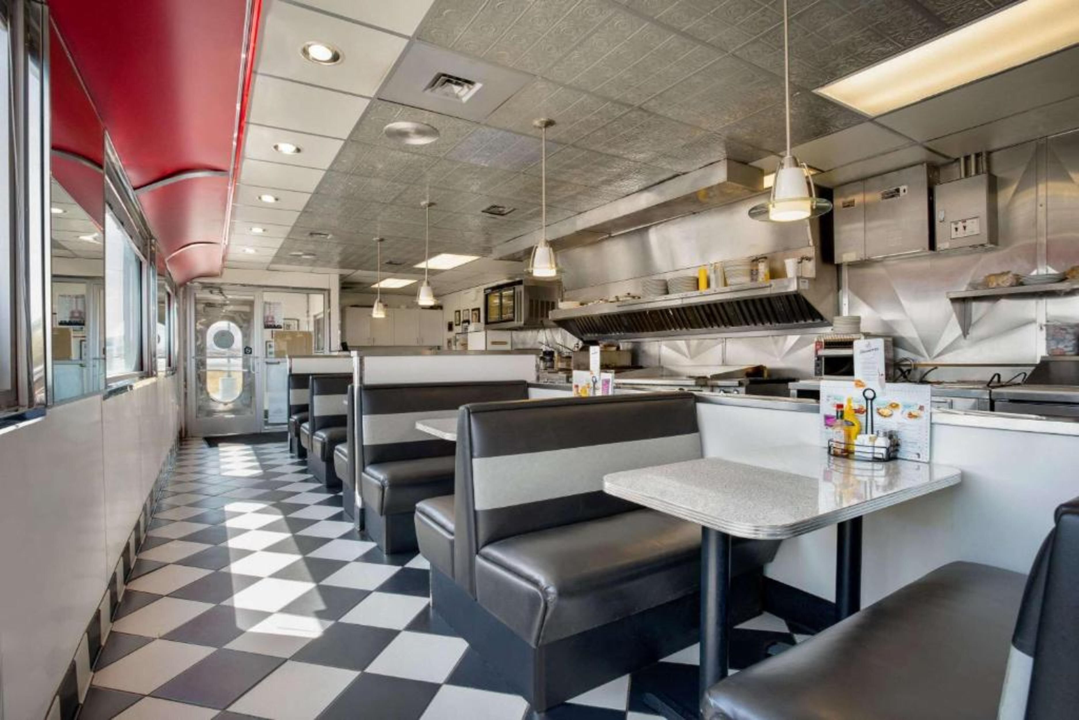 Breakfast, lunch, dinner served; American cuisine 