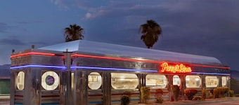Travelodge by Wyndham Yermo