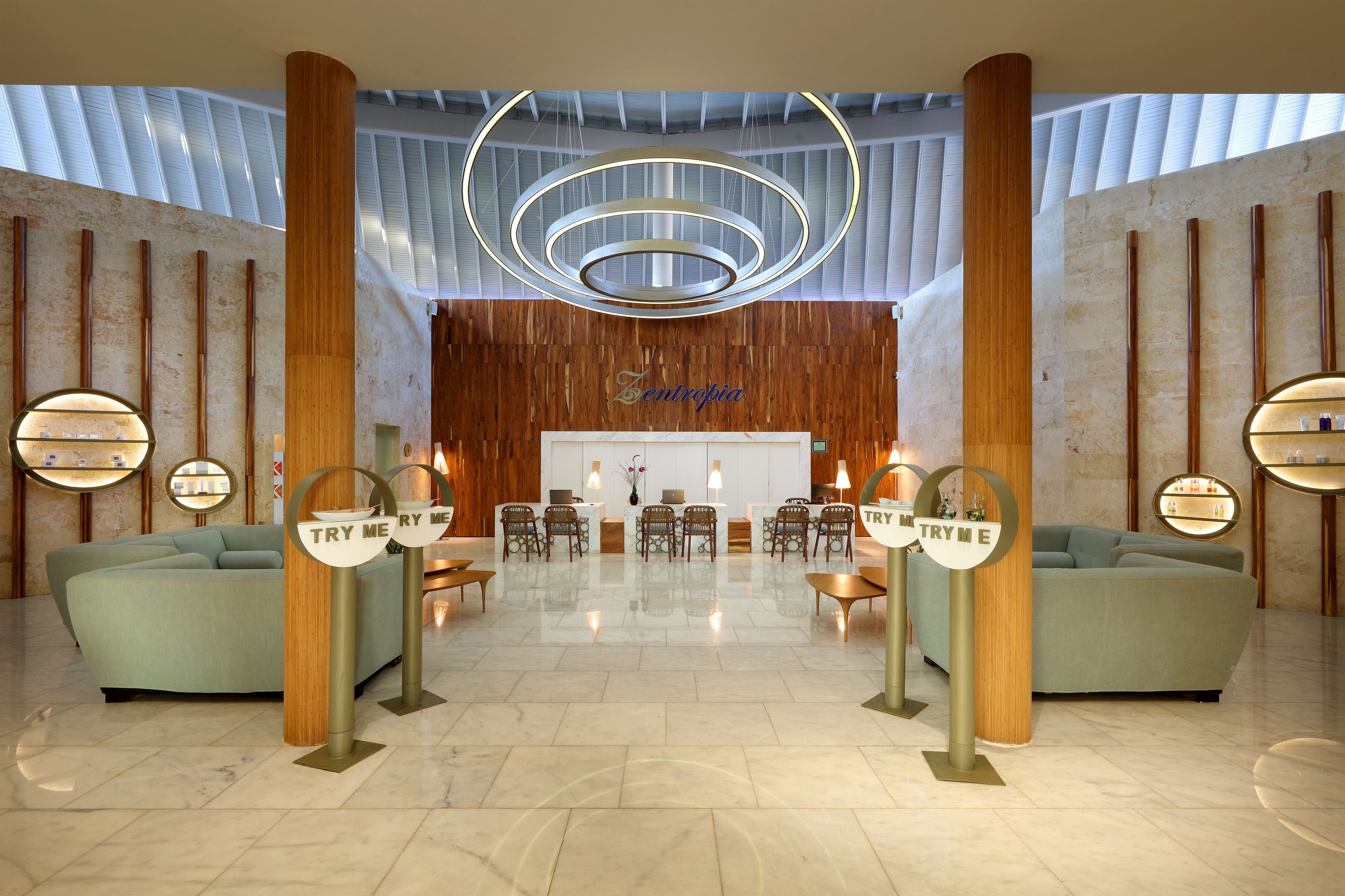 Couples treatment rooms, sauna, hot tub, steam room, Turkish bath