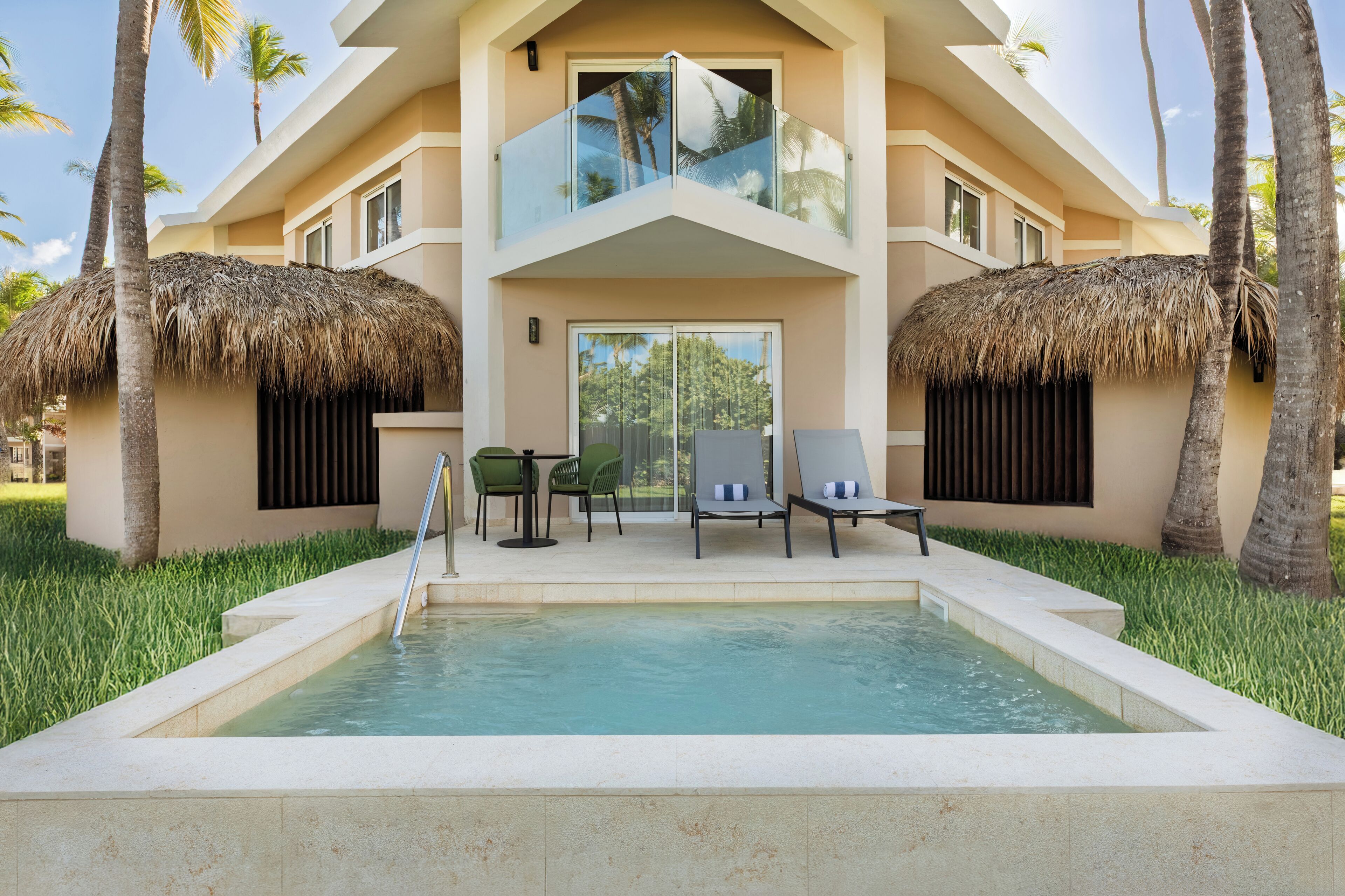 Superior Junior Suite Private Pool | Premium bedding, pillowtop beds, free minibar, in-room safe