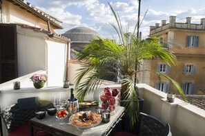 Annex Suite with Private Terrace Pantheon View | Terrace/patio - Antico Albergo del Sole al Pantheon (Rome)
