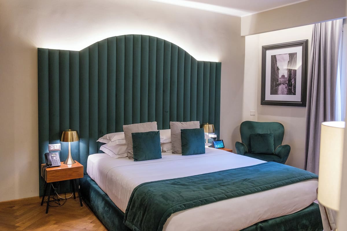 Camera doppia Prestige Vista Pantheon | Biancheria da letto di alta qualità, minibar, una cassaforte in camera