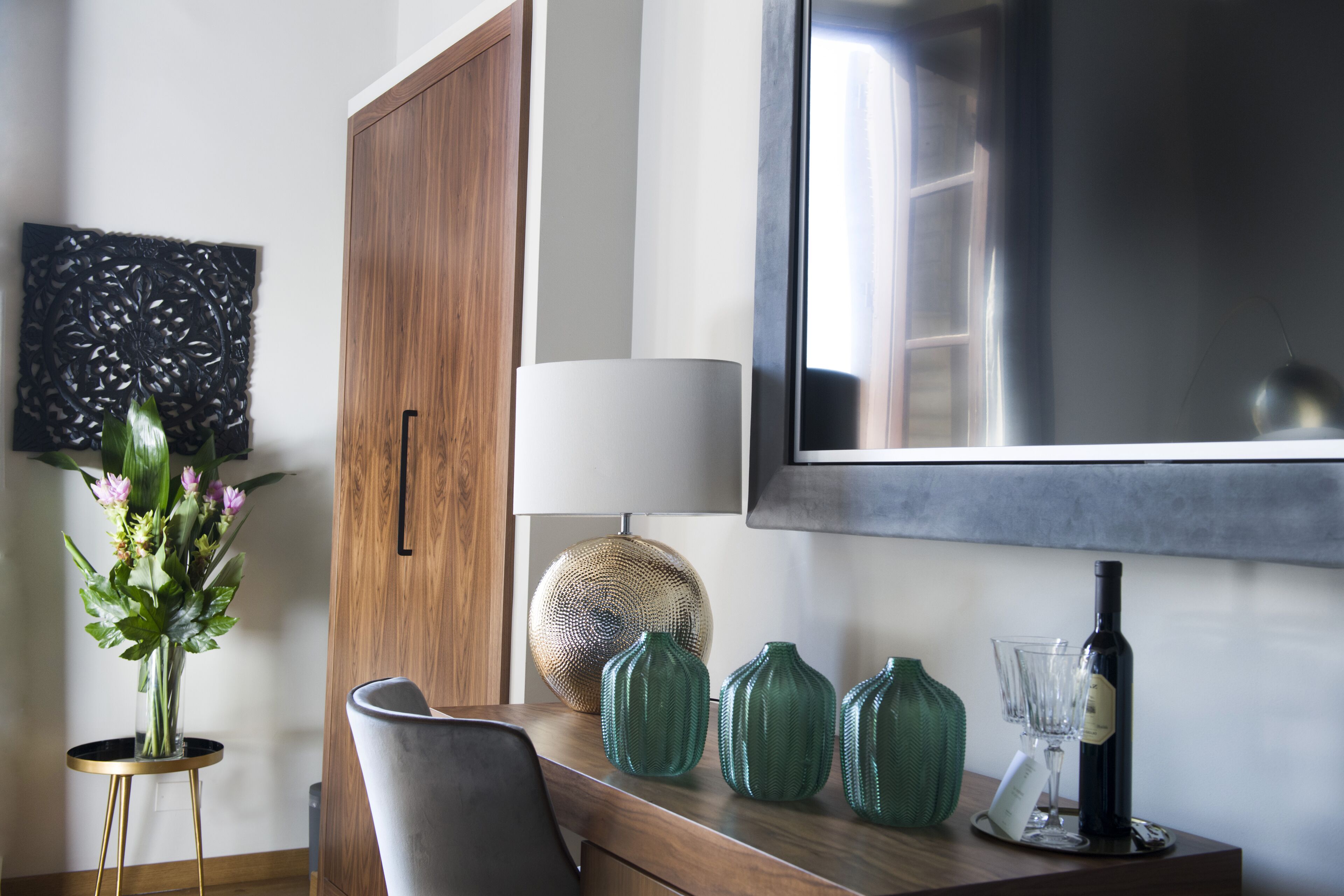 deluxe suite annex pantheon view | premium bedding, minibar, in-room safe, desk