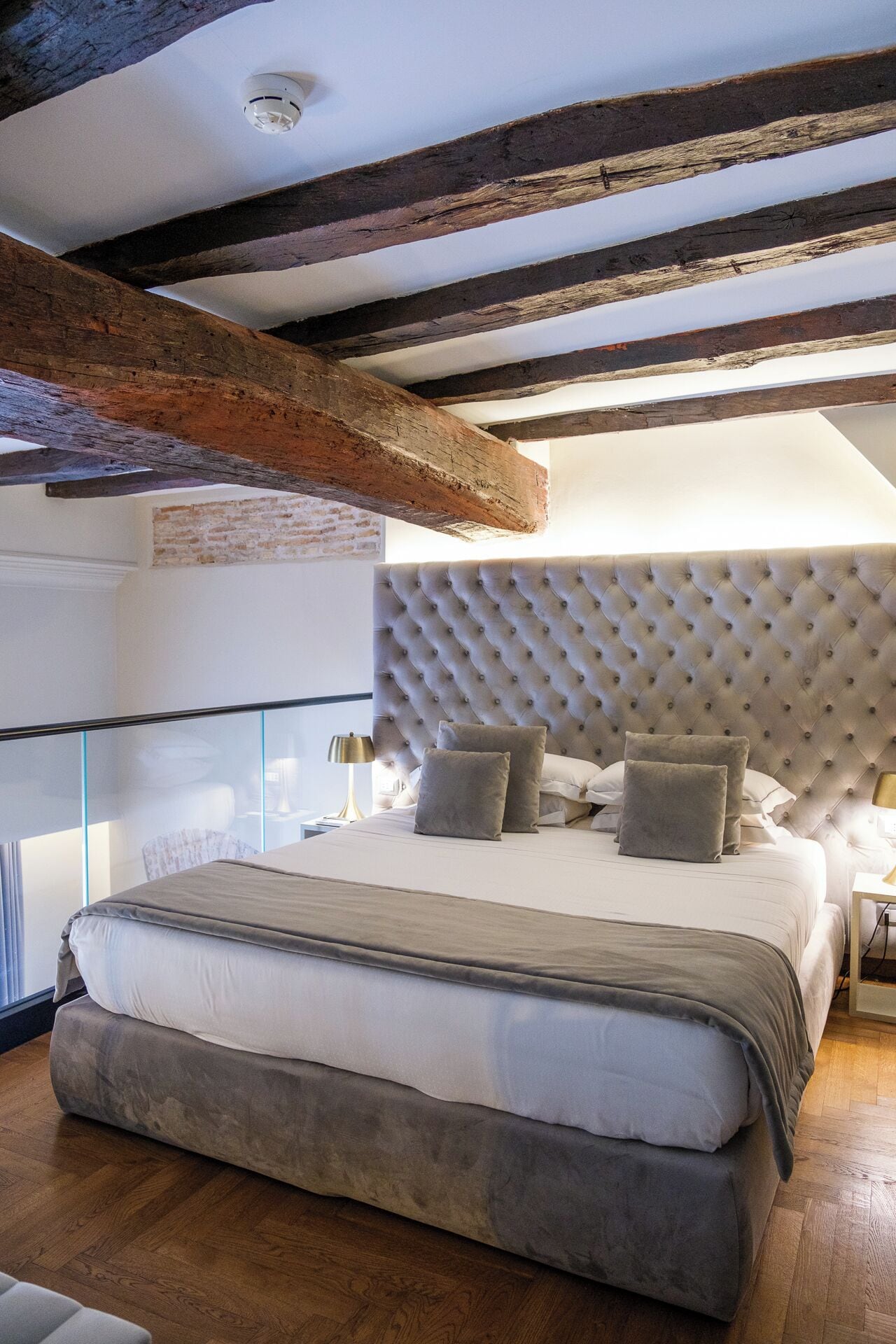 imperial suite ariosto pantheon view | premium bedding, minibar, in-room safe, desk