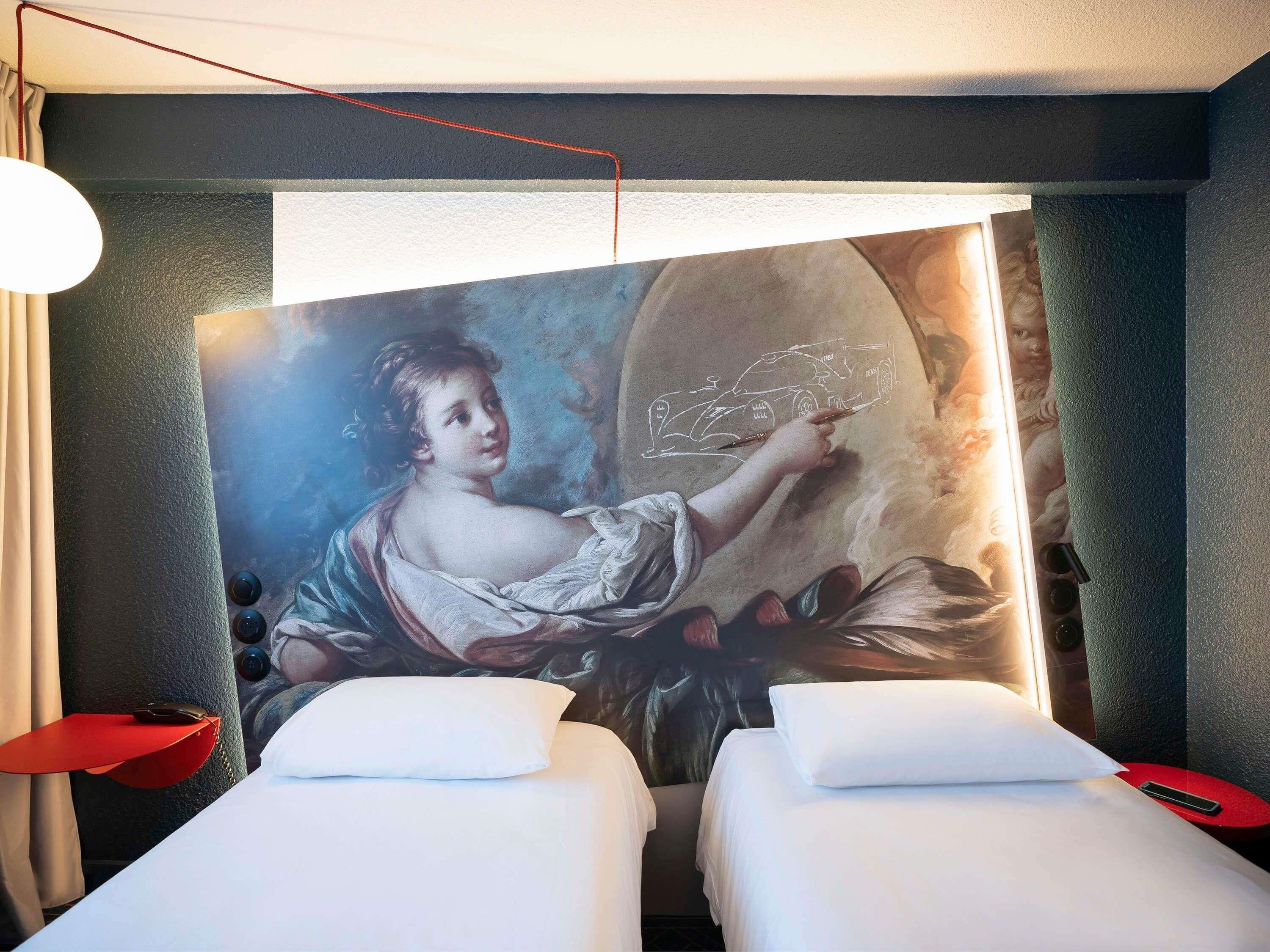 Rom – standard, 2 enkeltsenger | Skrivebord, blendingsgardiner, lydisolert og strykejern/-brett