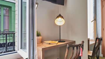 Habitació, 1 llit doble | Escriptori, habitacions insonoritzades i planxa i posts de planxar