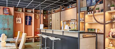 Bar (en la propiedad)