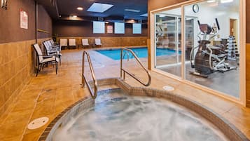 Indoor pool, pool loungers