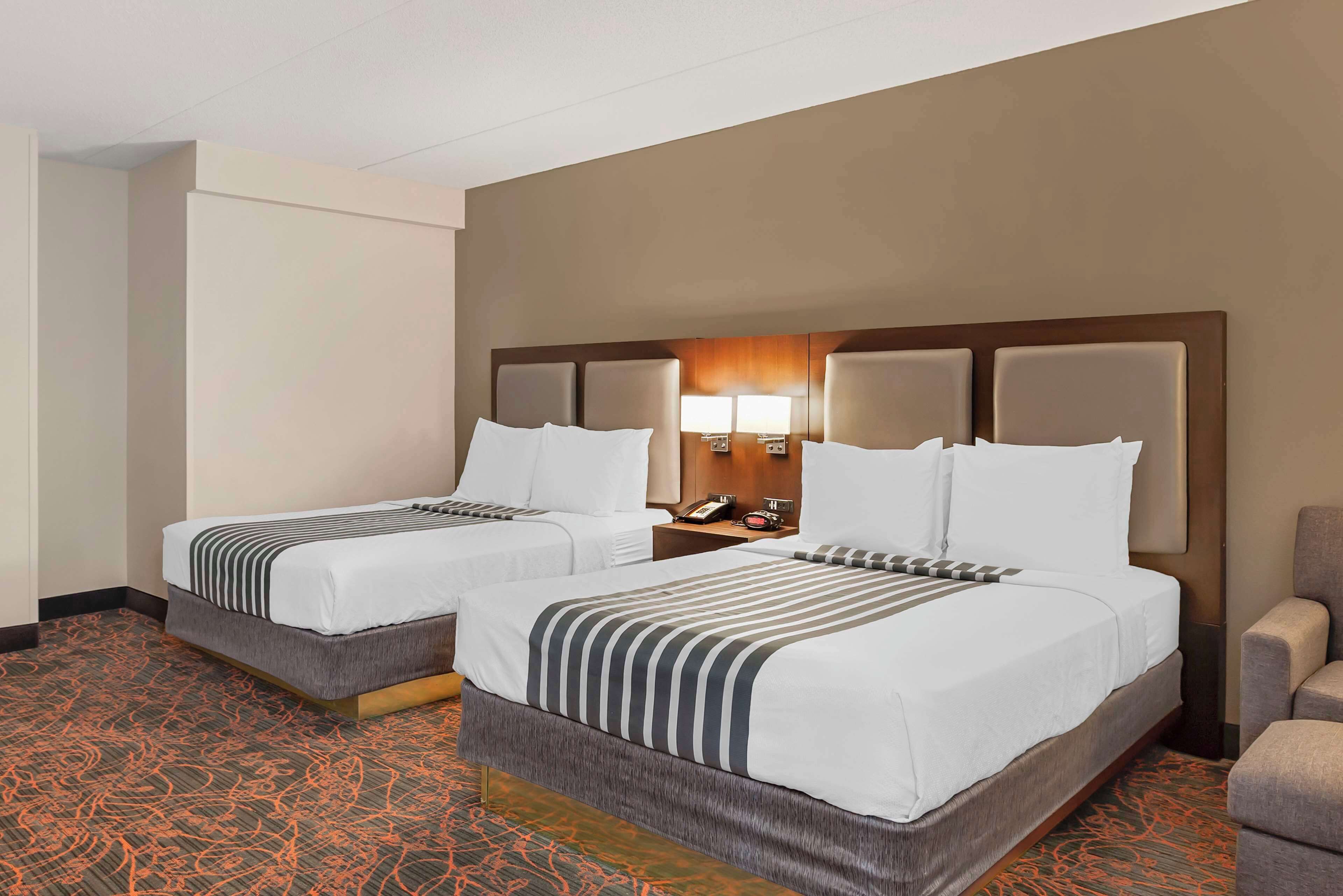 standard room, 2 queen beds, accessible, bathtub | 1 bedroom, pillow-top beds, desk, soundproofing