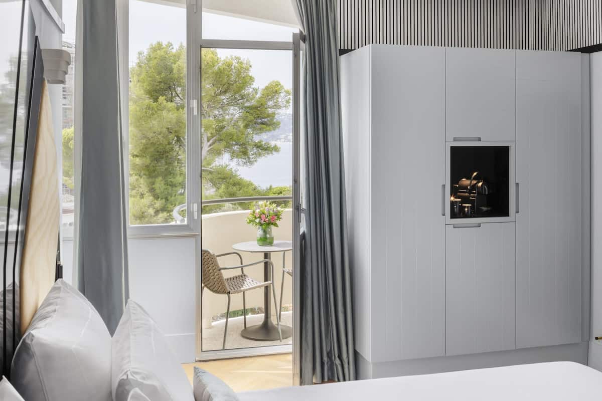 Deluxe Room, 1 Double Bed with Sofa bed, Balcony, Sea View (Upper floor) | Premium bedding, minibar, in-room safe, desk