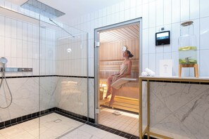 Salas de tratamiento para parejas, sauna y tratamientos corporales 