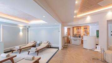 Salas de tratamiento para parejas, sauna y tratamientos corporales
