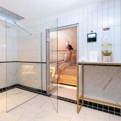 Couples treatment rooms, sauna, body treatments, hydrotherapy