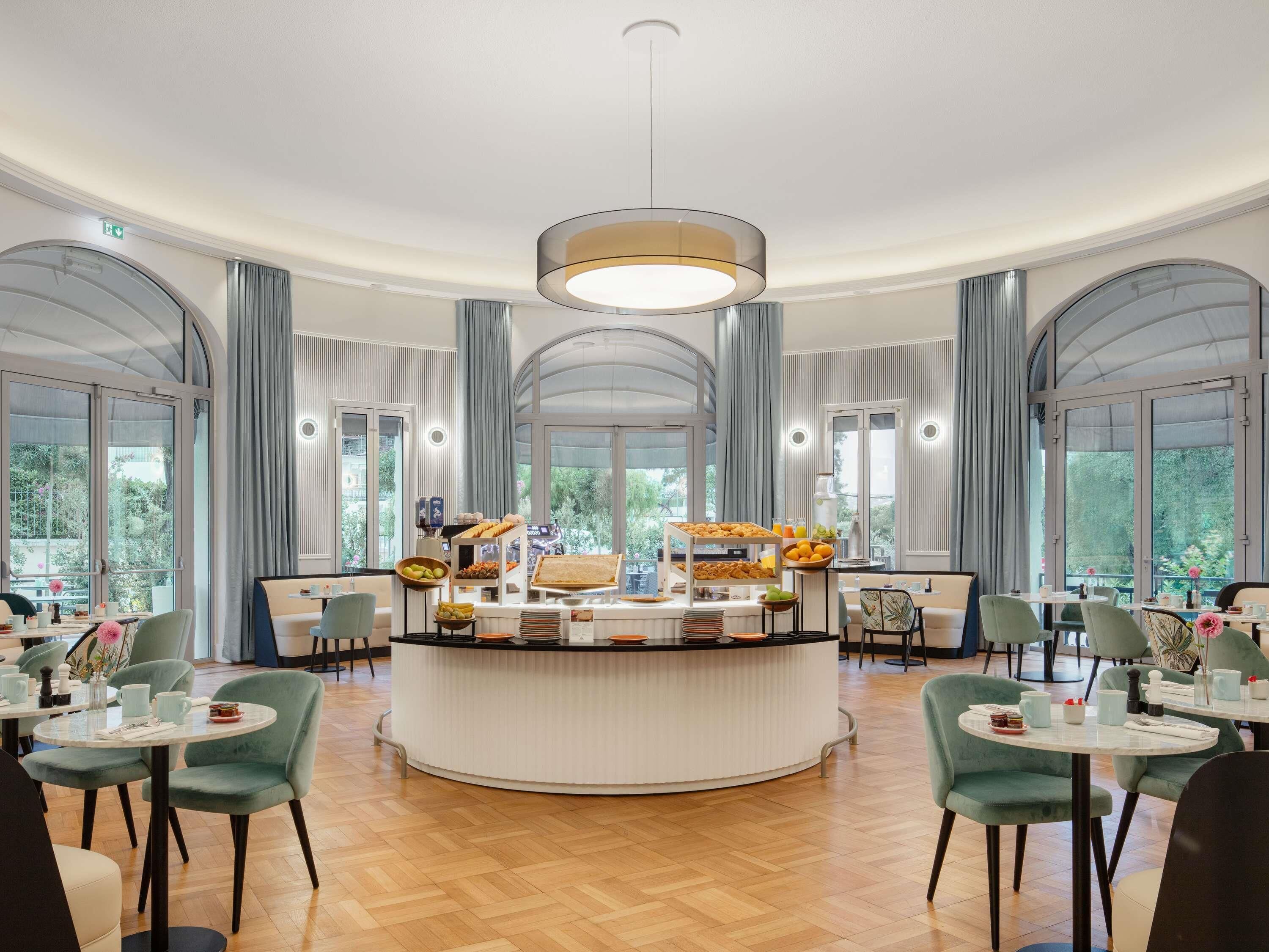 Daily buffet breakfast (EUR 29 per person)