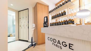 Behandlingsrum för par, bastu, kroppsbehandlingar och hydroterapi