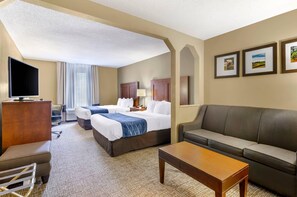 In-room safe, desk, blackout drapes, iron/ironing board - Comfort Inn & Suites Christiansburg I-81 (Christiansburg)