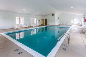 Una piscina cubierta