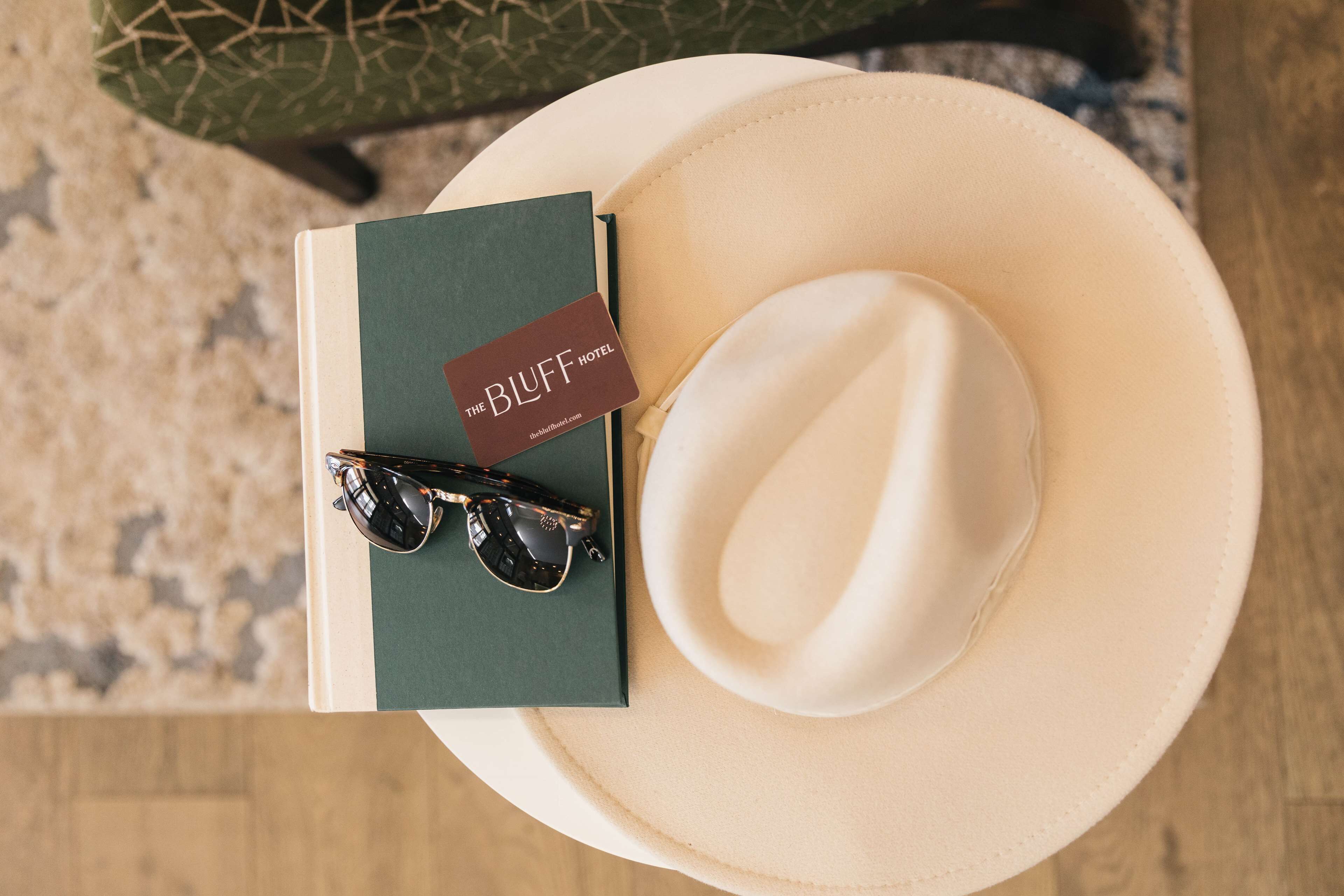 premium bedding, in-room safe, desk, laptop workspace