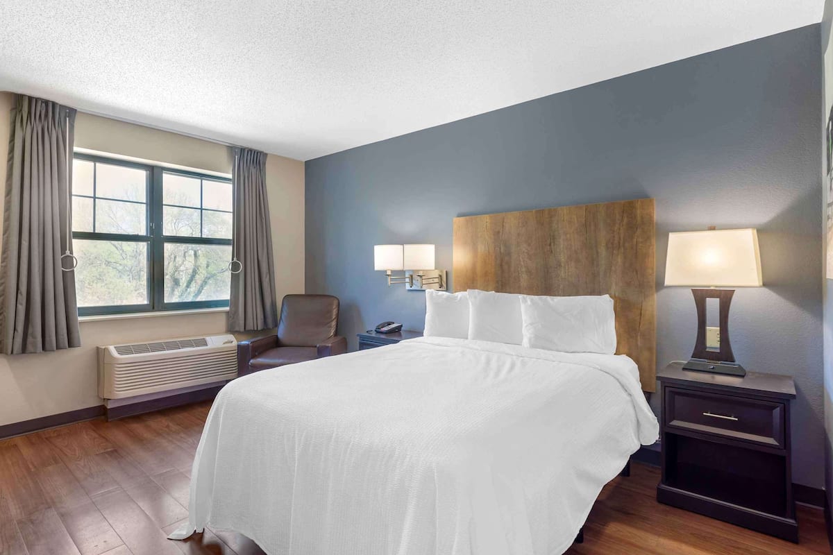 Studio, 1 grand lit, accessible aux personnes à mobilité réduite, non-fumeur