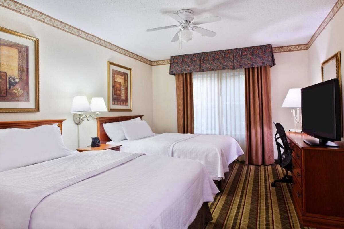 Premium bedding, down duvets, desk, laptop workspace