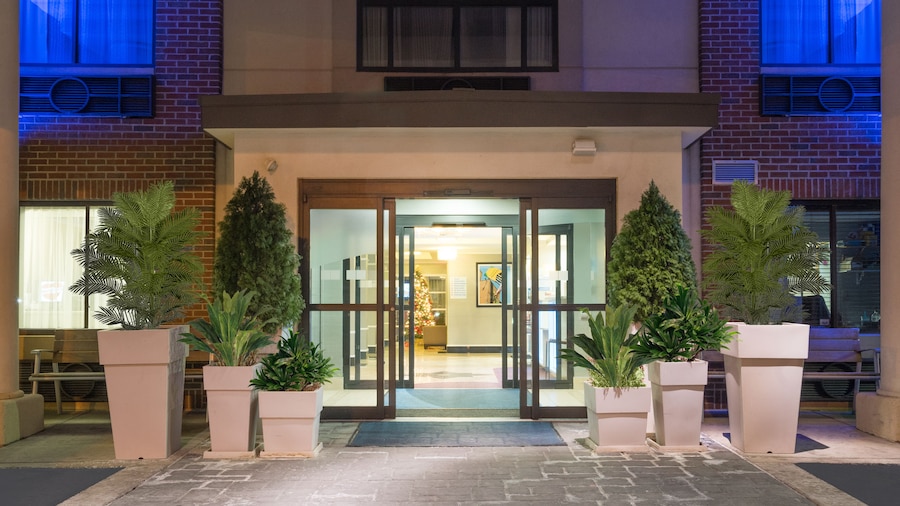 Holiday Inn Express Hotel & Suites Easton by IHG