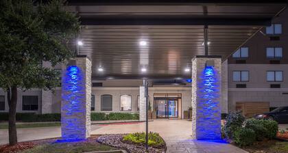 Holiday Inn Express Hotel & Suites Mesquite by IHG