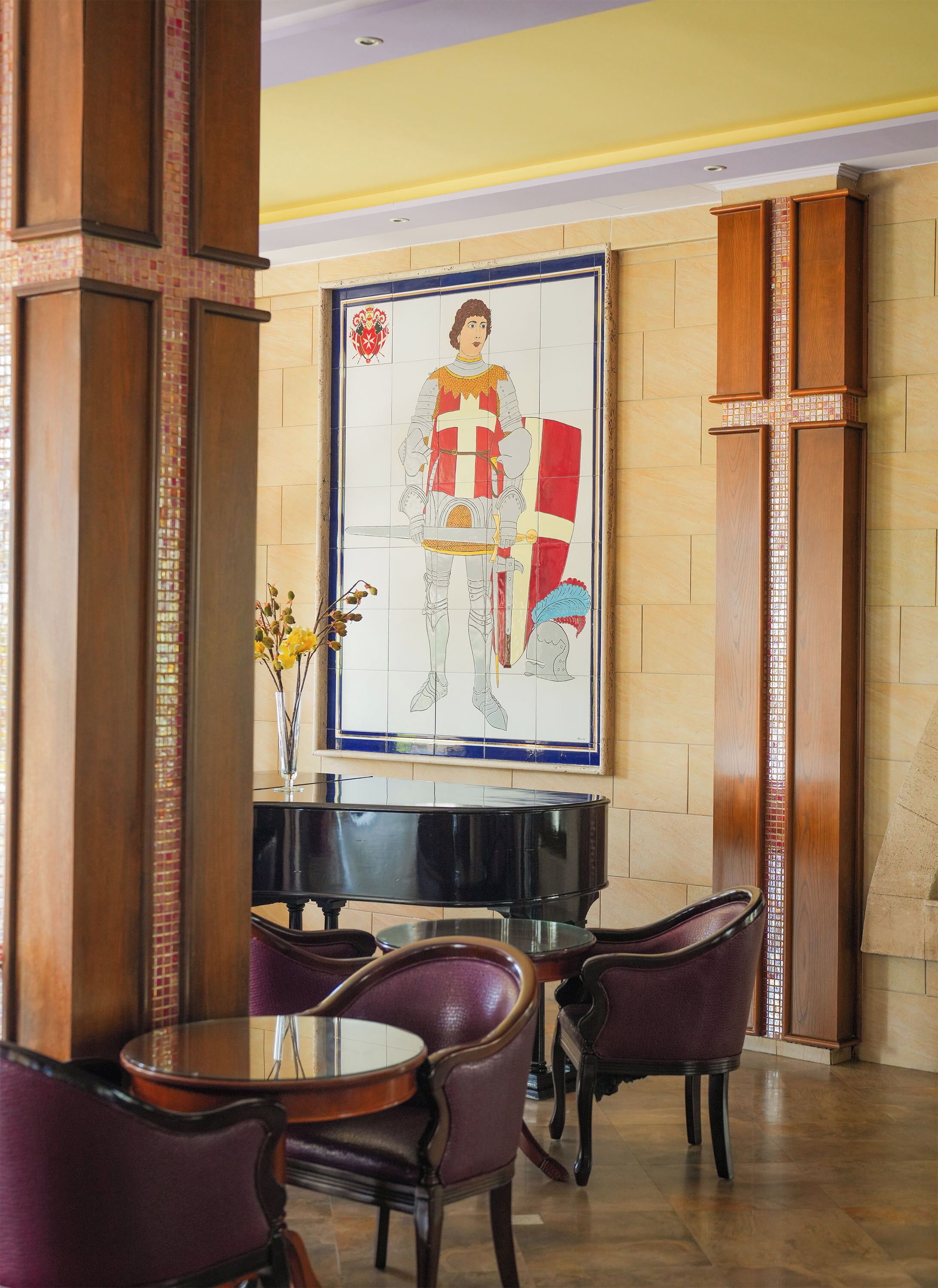 3 bars/lounges, beach bar