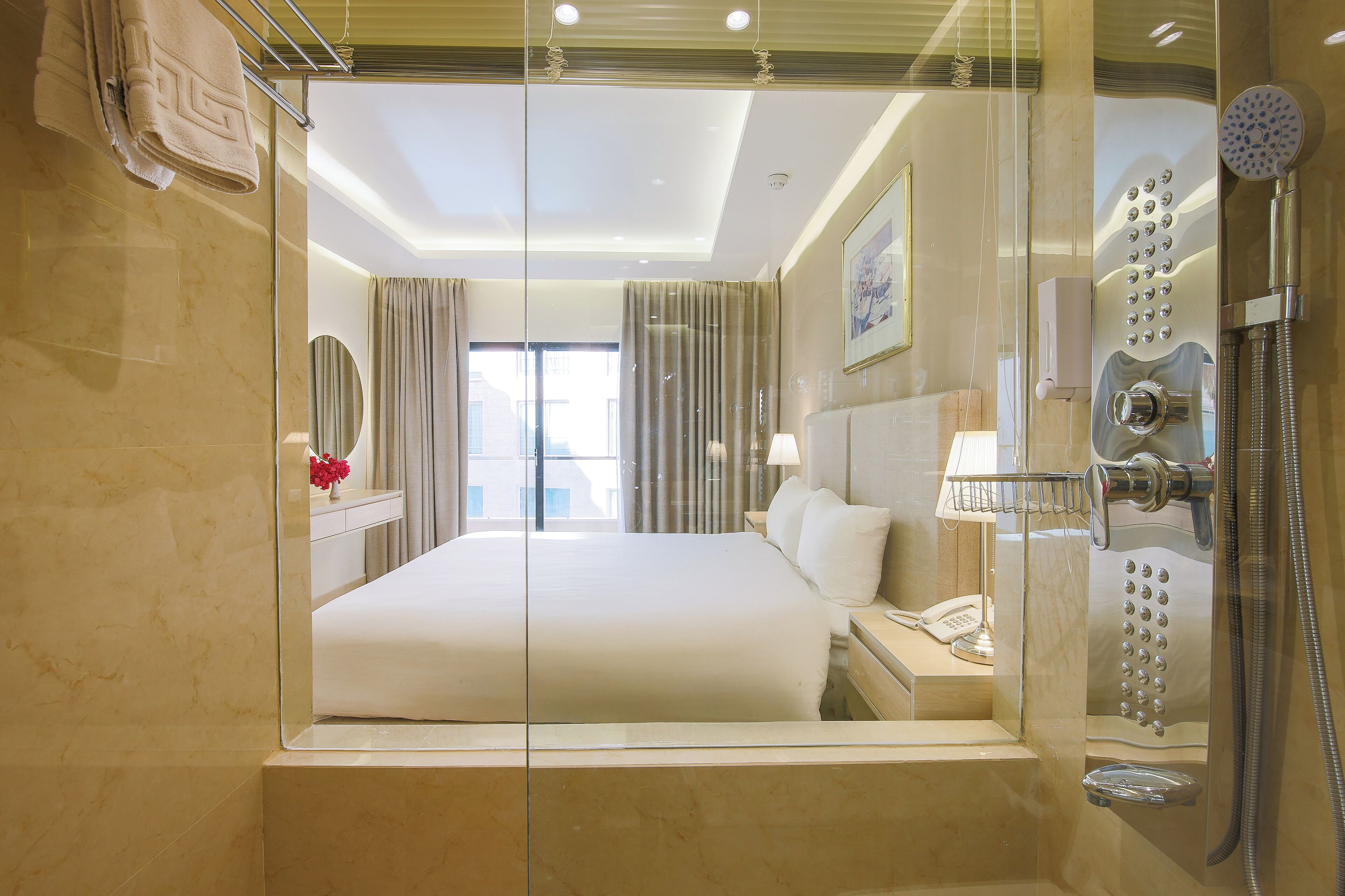 Superior Double or Twin Room | Bathroom | Combined shower/tub, hair dryer, towels